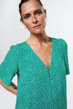 37092879 زن / دختر سبز - یاری شاپ