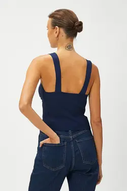 Ayşegül Afacan - یاری شاپ