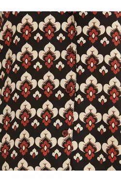 Melis Ağazat X – V یقه پیراهن آستین کوتاه - یاری شاپ