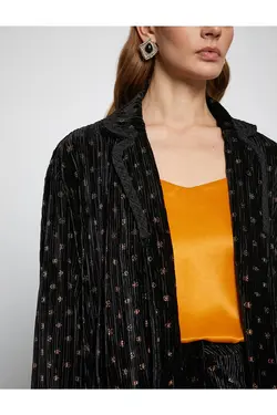 Melis Ağazat X – ژاکت کردویی با جزئیات لوله کشی - یاری شاپ