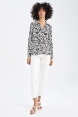 بلوز آستین بلند پارچه ای با طرح یقه V شکل معمولی - یاری شاپ