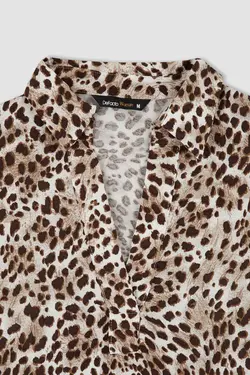 بلوز آستین بلند یقه گشاد با طرح منظم - یاری شاپ