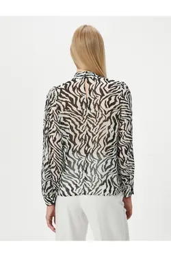 بلوز ابریشمی آستین بادکنکی یقه بلند طرح پلنگی - یاری شاپ