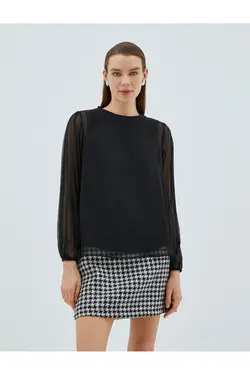 بلوز ابریشمی آستین پلیسه دار جزئیات یقه خدمه - یاری شاپ