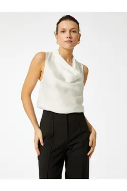 بلوز بدون آستین یقه شیب دار - یاری شاپ