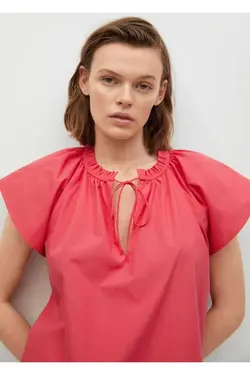 بلوز رفل یقه صورتی زنانه - یاری شاپ