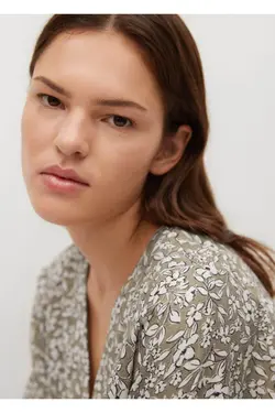 بلوز زنانه چین دار رنگ خاکی - یاری شاپ