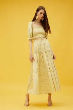 بلوز زنانه طرح ساری - یاری شاپ