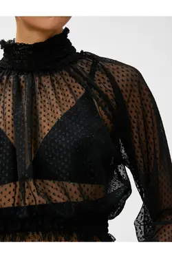 بلوز شیفون کراپ یقه بلند آستین بلند - یاری شاپ