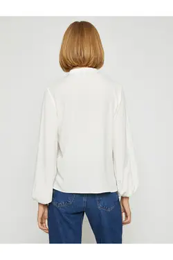 بلوز طرح قومی با جزئیات منگوله - یاری شاپ