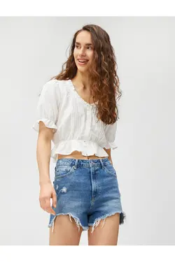 بلوز کراپ آستین بادکنکی یقه V-Rafle دکمه دار نخی - یاری شاپ