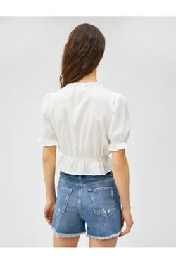 بلوز کراپ آستین بادکنکی یقه V-Rafle دکمه دار نخی - یاری شاپ