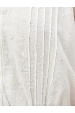 بلوز کراپ آستین بادکنکی یقه V-Rafle دکمه دار نخی - یاری شاپ