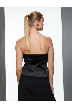 بلوز مجلسی بدون بند ساتن با جزئیات دکمه - یاری شاپ