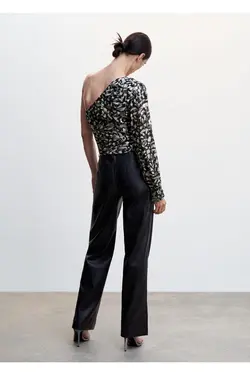 بلوز نامتقارن با جزئیات براق - یاری شاپ