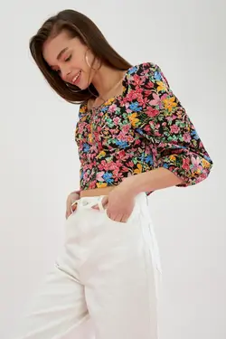 بلوز نیم بادکنکی یقه مربعی گلدار 100% پنبه - یاری شاپ