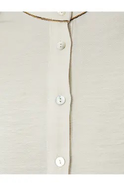 بلوز یقه باشکوه آستین بادکنکی دکمه دار ویسکوز آجدار - یاری شاپ