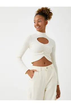 پنجره کوتاه تی شرت آستین بلند با جزئیات جمع آوری شده است - یاری شاپ