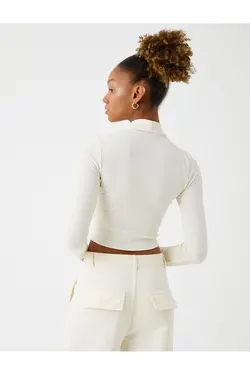 پنجره کوتاه تی شرت آستین بلند با جزئیات جمع آوری شده است - یاری شاپ