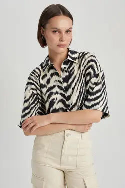 پیراهن آستین کوتاه با طرح گورخر سایز بزرگ - یاری شاپ