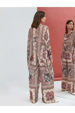 پیراهن ابریشمی با دکمه‌های طرح‌دار قومی از جلو دراز در پشت - یاری شاپ