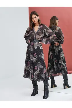 پیراهن ابریشمی، آستین بادکنکی، دکمه‌های طرح‌دار قومی - یاری شاپ