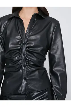 پیراهن چرمی با جزئیات دراپه - یاری شاپ