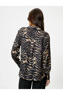 پیراهن ساتن مدل گورخر جیبی آستین بلند دکمه دار - یاری شاپ