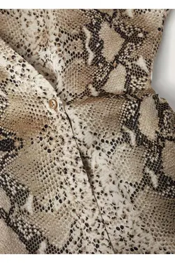 پیراهن طرح دار از پوست مار - یاری شاپ