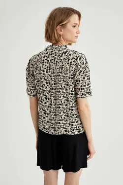 پیراهن مناسب آستین کوتاه با طرح قومی - یاری شاپ