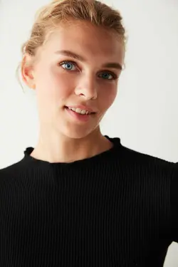 تاپ بافتنی آستین بلند مشکی - یاری شاپ