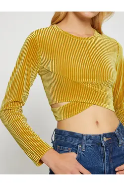 تی شرت آستین بلند با جزئیات پنجره - یاری شاپ