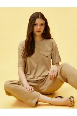 تی شرت جیر با جزئیات جیب - یاری شاپ