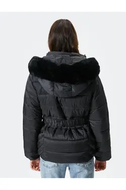 ژاکت پفی کوتاه با کمربند و کلاه قابل جابجایی - یاری شاپ