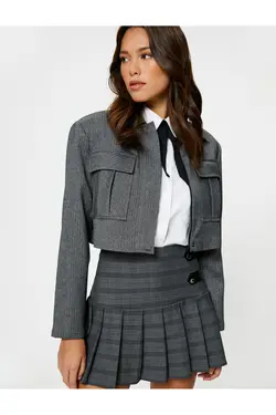 کاپشن Crop Padding با ترکیب ویسکوز زیپ دار جیب باری - یاری شاپ