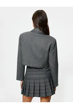 کاپشن Crop Padding با ترکیب ویسکوز زیپ دار جیب باری - یاری شاپ