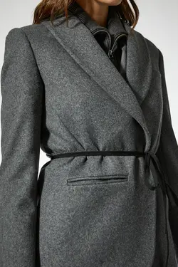 کاپشن بلیزر کمربند دار - یاری شاپ