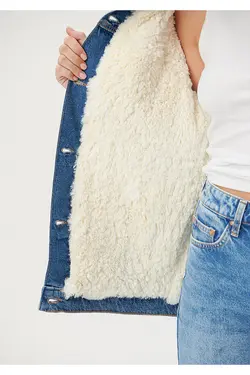 کاپشن جین با جزئیات خز مصنوعی شنی 110908-80666 - یاری شاپ