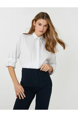 یقه پیراهن سایز بزرگ با جزئیات گل میخ - یاری شاپ