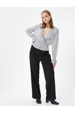 بلوز آستین بلند پلیسه دار یقه V-Raff جزئیات - یاری شاپ