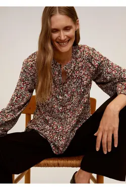 بلوز گلدار قرمز زنانه 77074413 - یاری شاپ