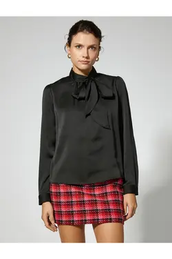 بلوز یقه بلند با جزئیات ارسی - یاری شاپ