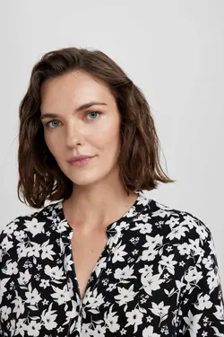 پیراهن آستین بلند یقه خدمه فیت منظم - یاری شاپ