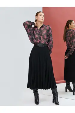 پیراهن پارچه ابریشمی گلدار یقه دکمه آستین بلند - یاری شاپ