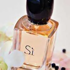 عطر زنانه جورجیو آرمانی سی  Giorgio Armani Si
