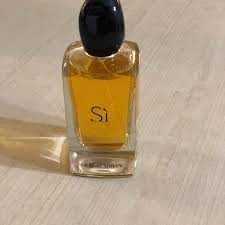 عطر زنانه جورجیو آرمانی سی  Giorgio Armani Si