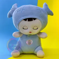 عروسک دختر گوش ماهی