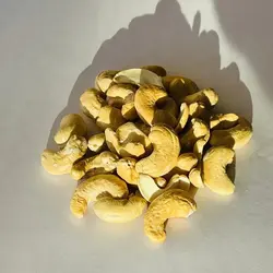 خرید مغز بادام هندی شور سنتی نیم کیلو | قیمت مرداد 1403