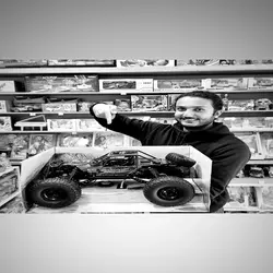 ماشین بازی کنترلی ام زد مدل 2837