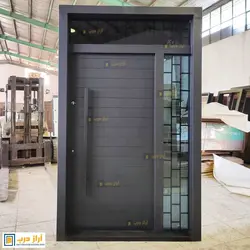 درب ضد سرقت لابی مدل آرتا فلزی مشکی - تولید کننده درب ضد سرقت